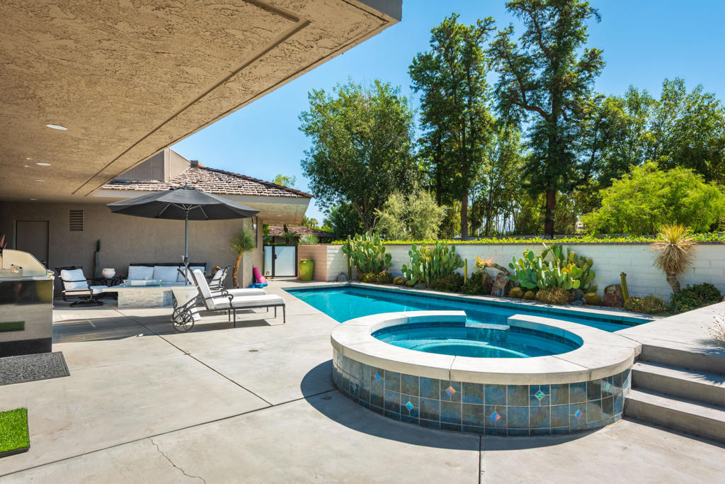 The Springs C.C. - Residential Lease