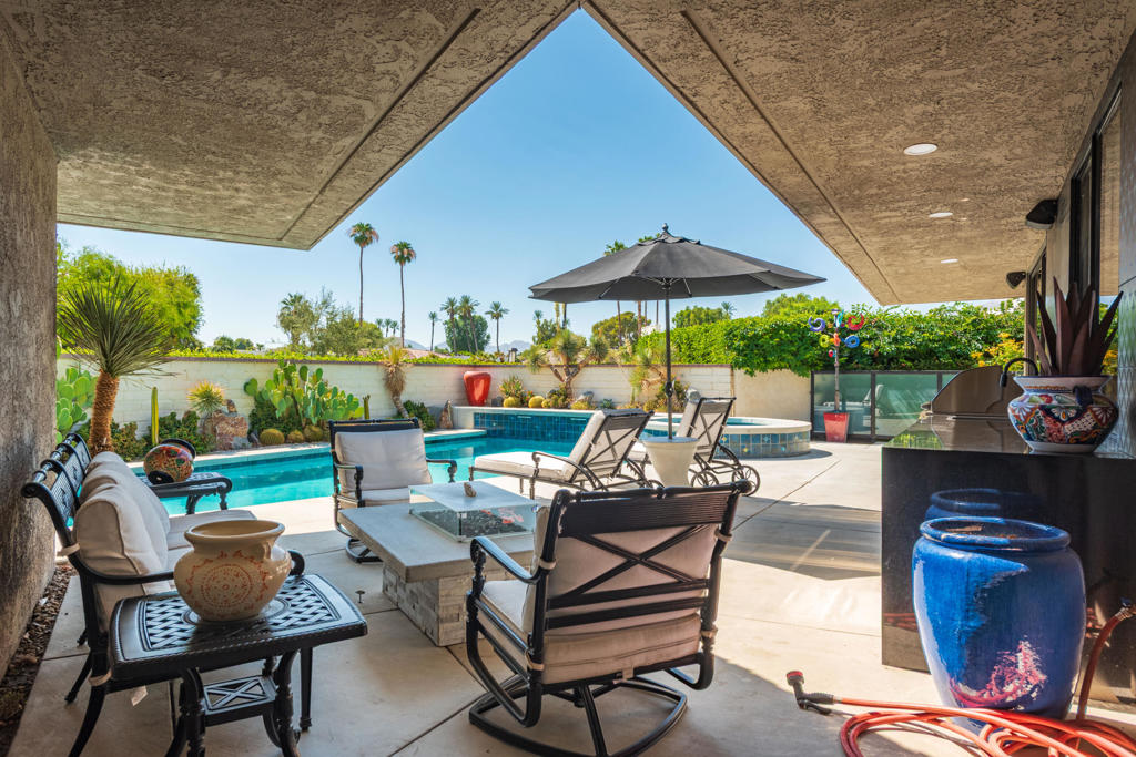 The Springs C.C. - Residential Lease