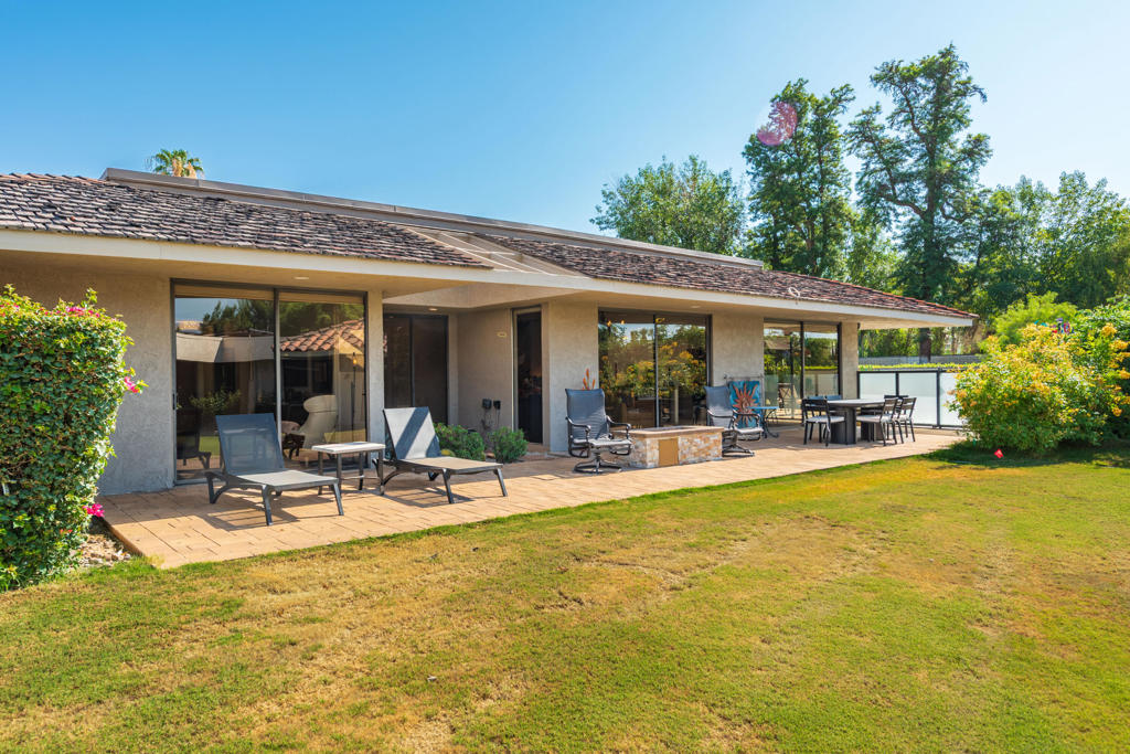 The Springs C.C. - Residential Lease