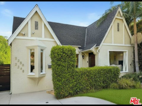 Photo of 2250 Selby Avenue, Los Angeles, CA 90064 (MLS # 26998681)