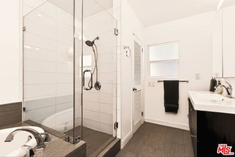 Tiny photo for 2250 Selby Avenue, Los Angeles, CA 90064 (MLS # 26998681)