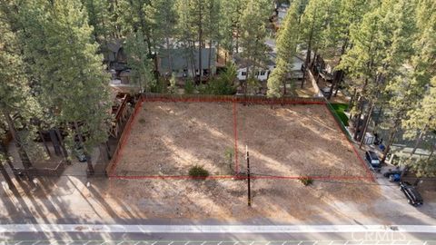 Photo of 580 Summit, Big Bear Lake, CA 92315 (MLS # SR26030721)