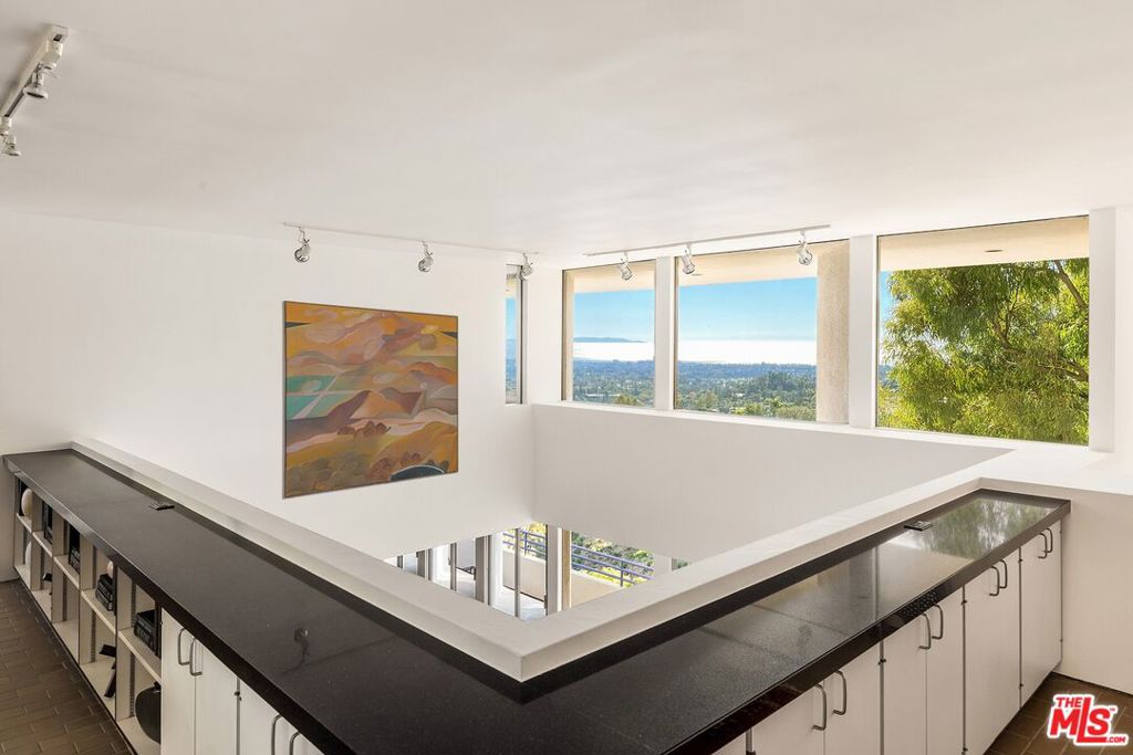 Properties 1 12268 Canna Road