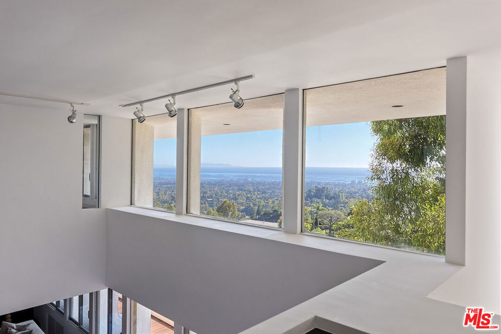 Properties 2 12268 Canna Road