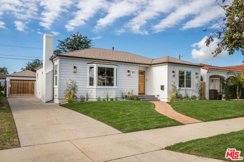 Photo of 3871 Welland Avenue, Los Angeles, CA 90008 (MLS # 26985263)
