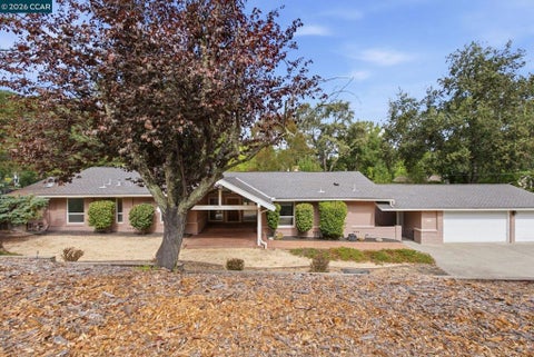 Photo of 220 Hemme Ave AVE, Alamo, CA 94507 (MLS # 41147229)