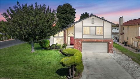 Photo of 12785 Pinehurst Trl, Victorville, CA 92395 (MLS # OC25238244)