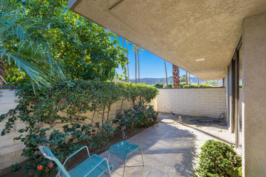 The Springs C.C. - Residential