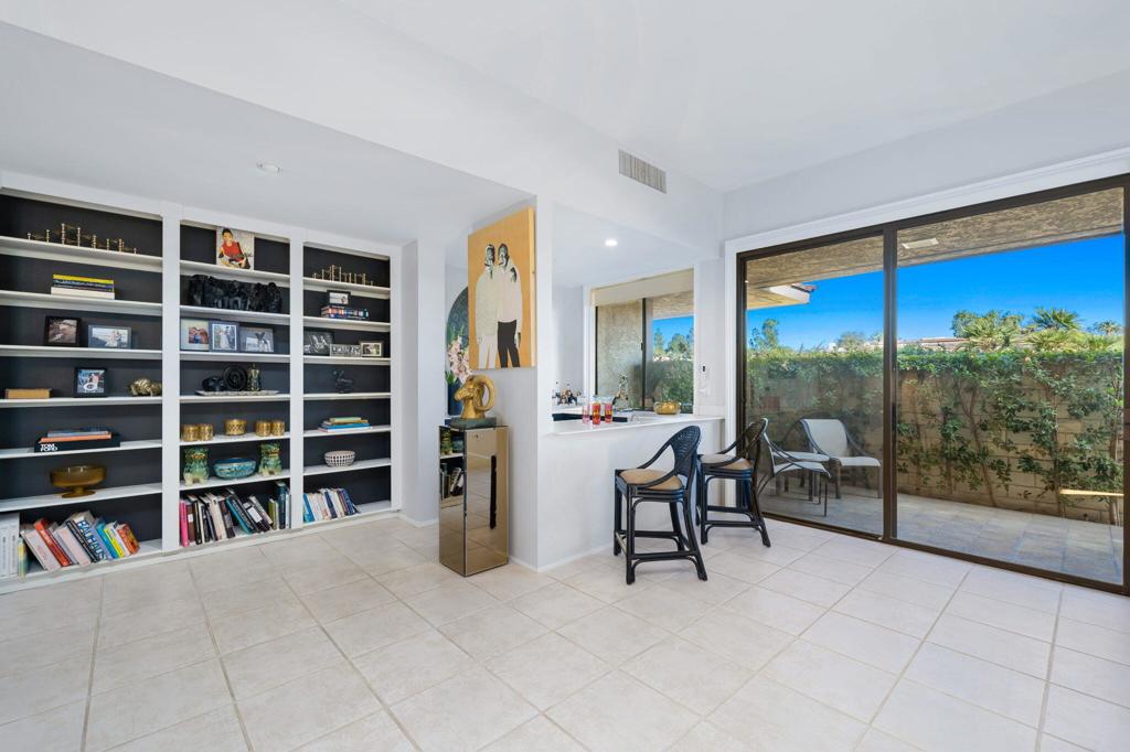 The Springs C.C. - Residential