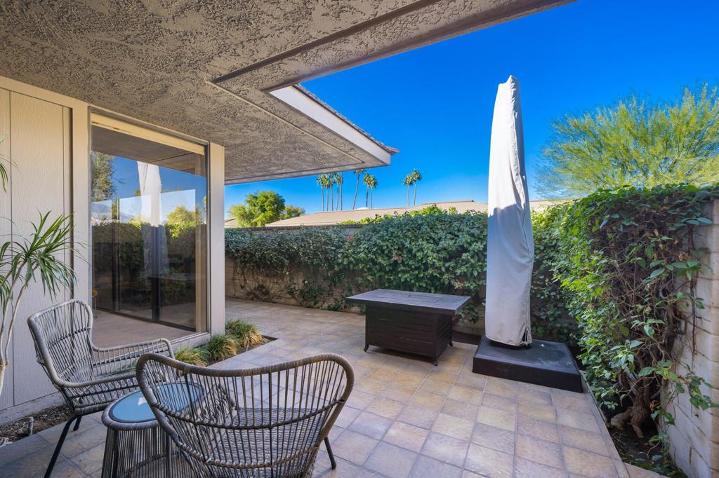 The Springs C.C. - Residential