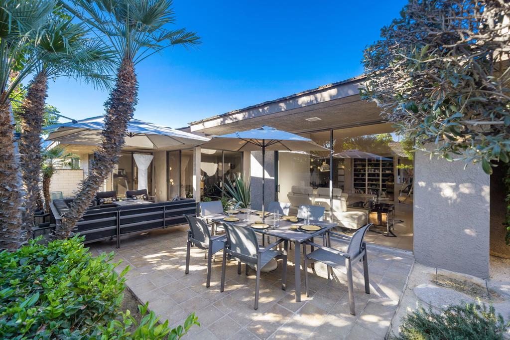 The Springs C.C. - Residential