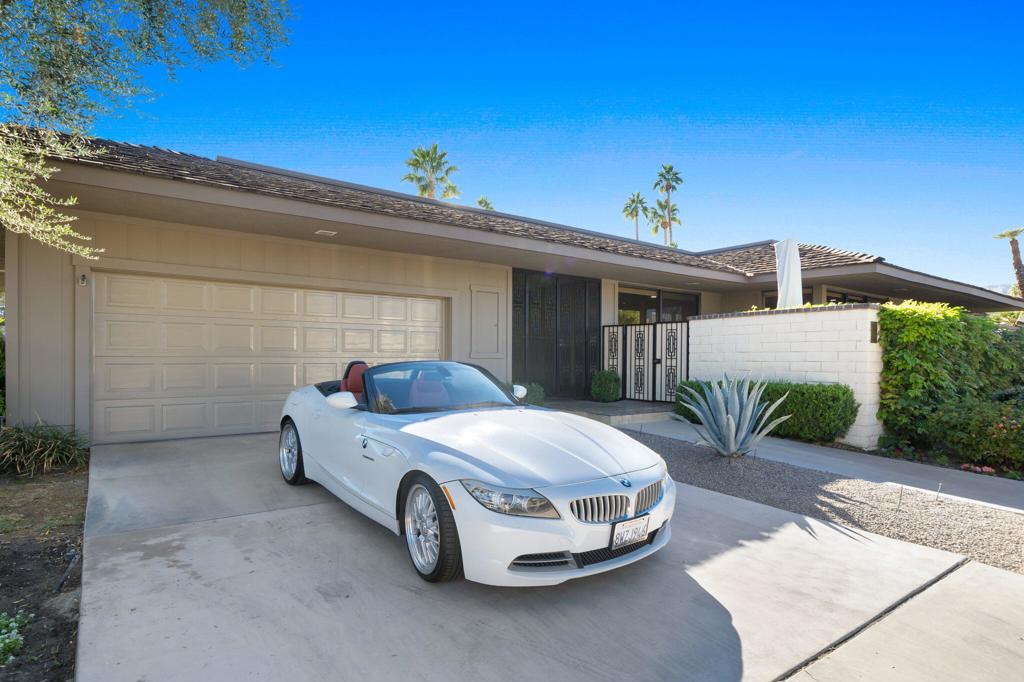 The Springs C.C. - Residential