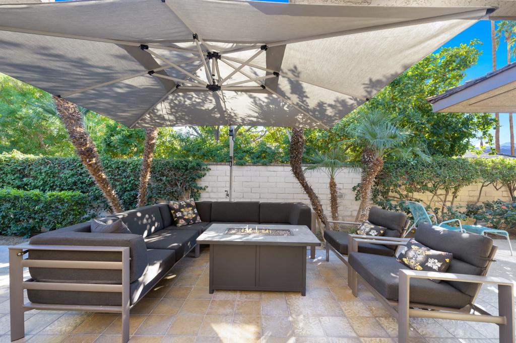 The Springs C.C. - Residential