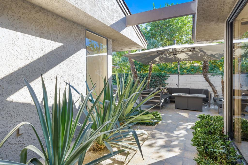 The Springs C.C. - Residential