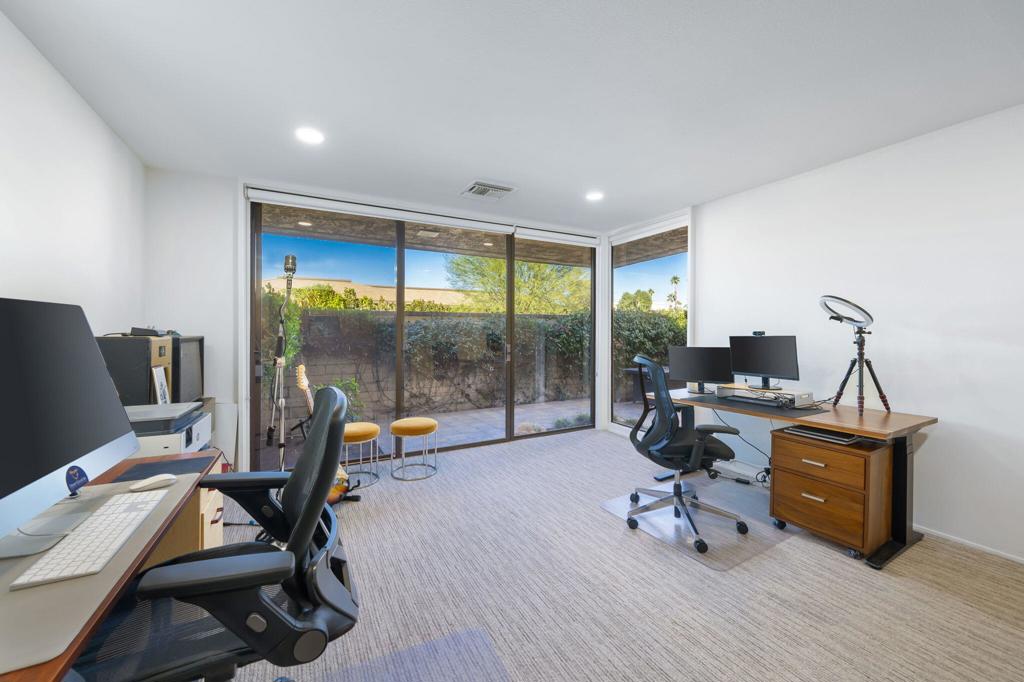 The Springs C.C. - Residential