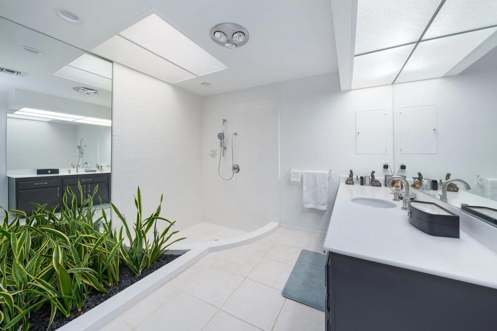 The Springs C.C. - Residential