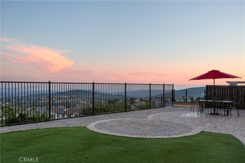 Find Homes For Sale 3 1087 Vega Way