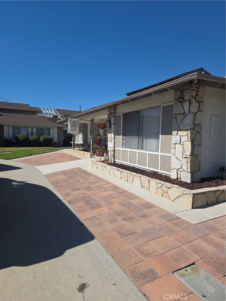 5561 Reno