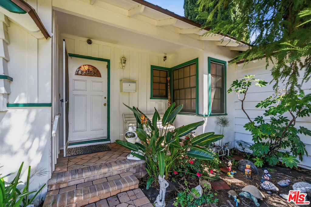 16809 Armstead Street