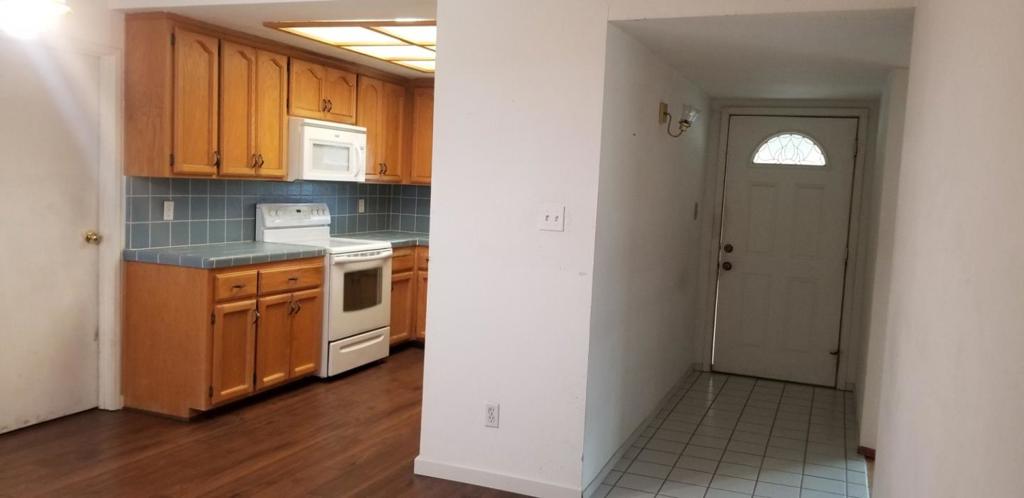 6057 Pineland Avenue