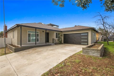 Photo of 1235 E 35th St, San Bernardino, CA 92404 (MLS # IV26033508)