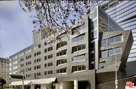 Photo of 901 S Flower Street #613, Los Angeles, CA 90015 (MLS # 26734505)