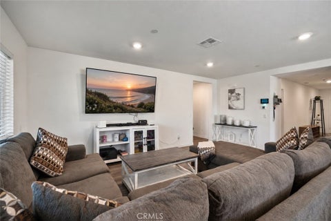 Tiny photo for 246 Scarlet Oak LN, San Jacinto, CA 92583 (MLS # CV26225115)