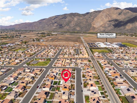 Tiny photo for 246 Scarlet Oak LN, San Jacinto, CA 92583 (MLS # CV26225115)