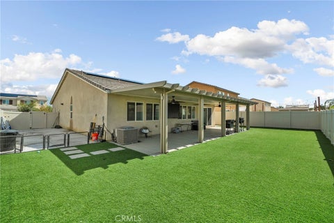 Tiny photo for 246 Scarlet Oak LN, San Jacinto, CA 92583 (MLS # CV26225115)