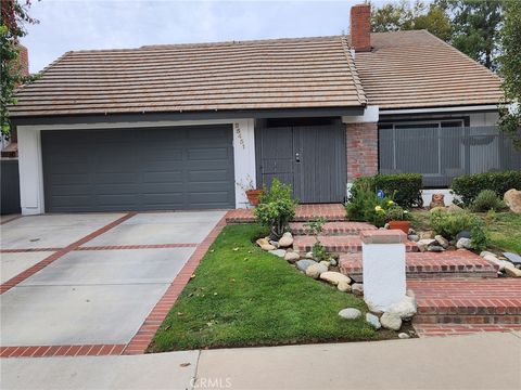 Photo of 25451 Via Macarena, Valencia, CA 91355 (MLS # SR25195086) Photo of 25451 Via Macarena, Valencia, CA 91355 (MLS # SR25195086)