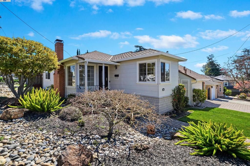 listing image 130727821640792407830