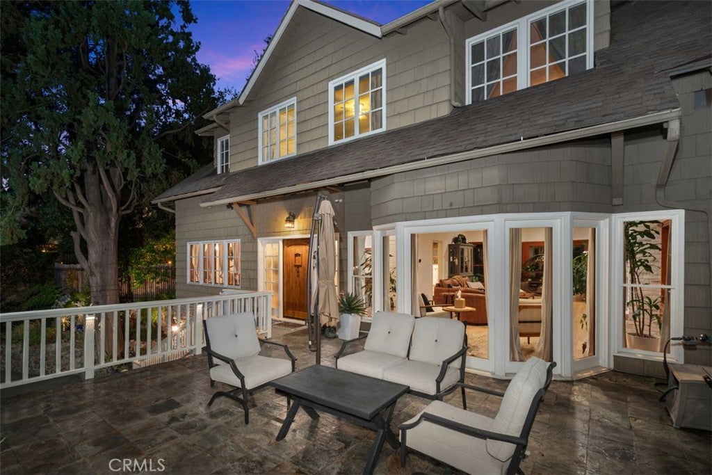 611 Country Club DR