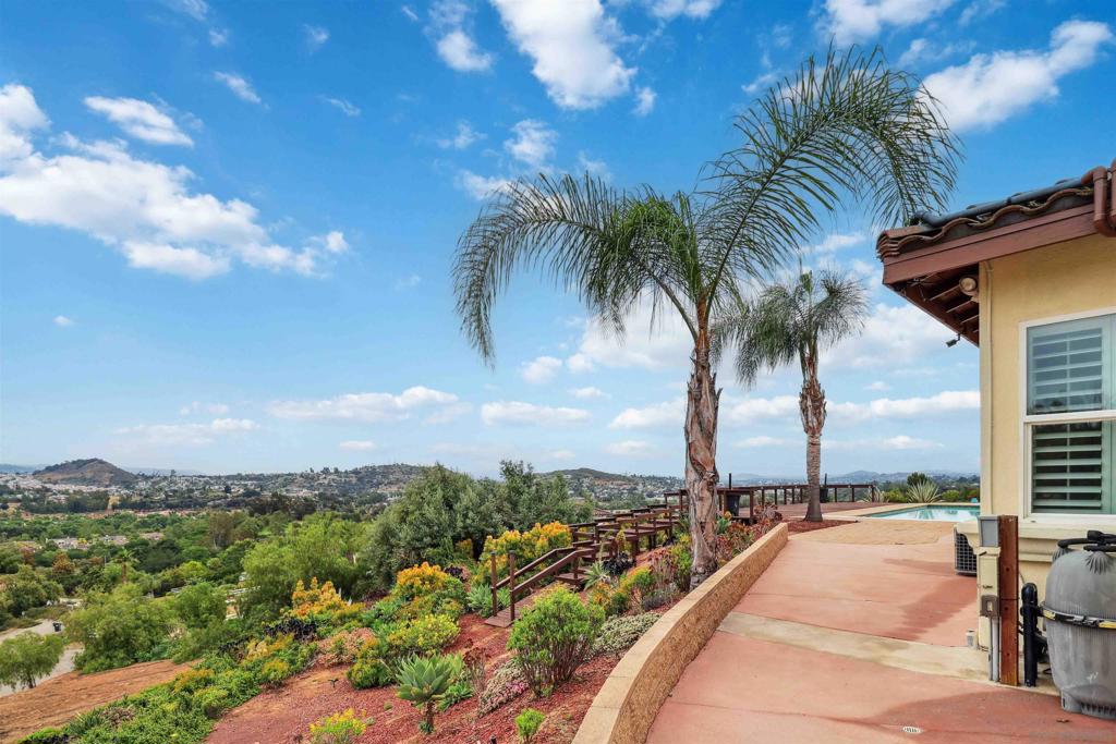 2387 Country Heights Rd.