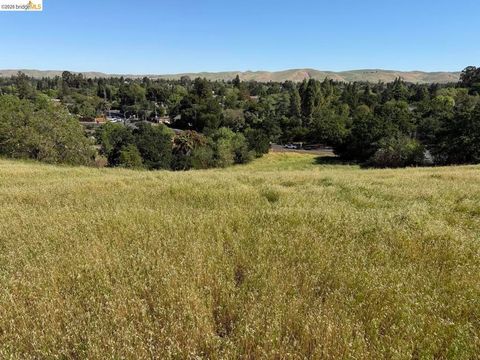 Photo of 0 Cowell RD, Concord, CA 94518 (MLS # 41129584)