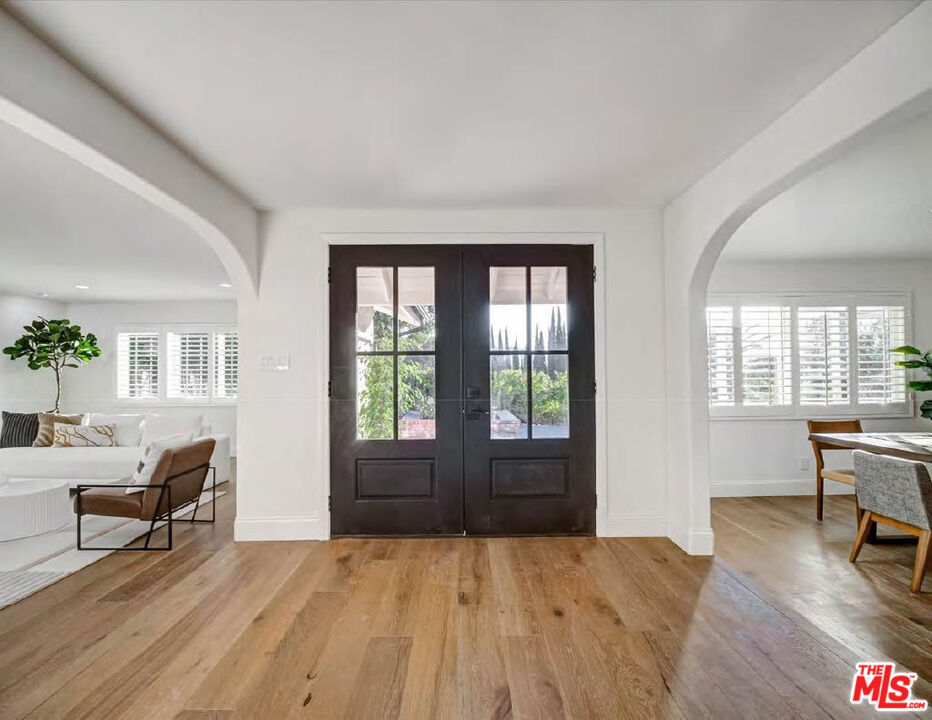 4732 Del Moreno Drive