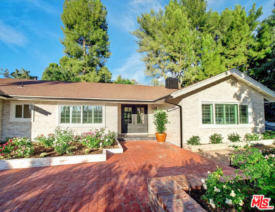 4732 Del Moreno Drive