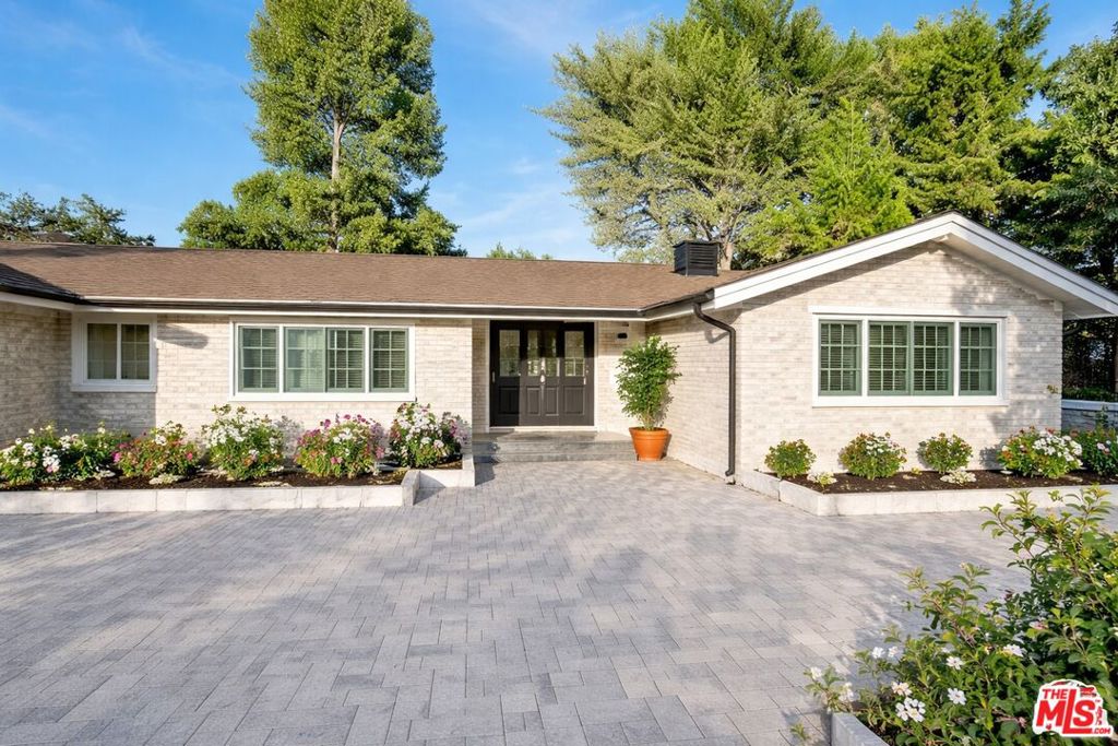 4732 Del Moreno Drive