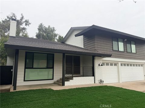 2534 Alona Santa Ana CA 92706