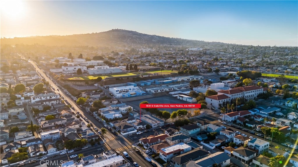 1631 S Cabrillo