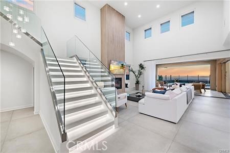 5482 Heritage Oak Drive