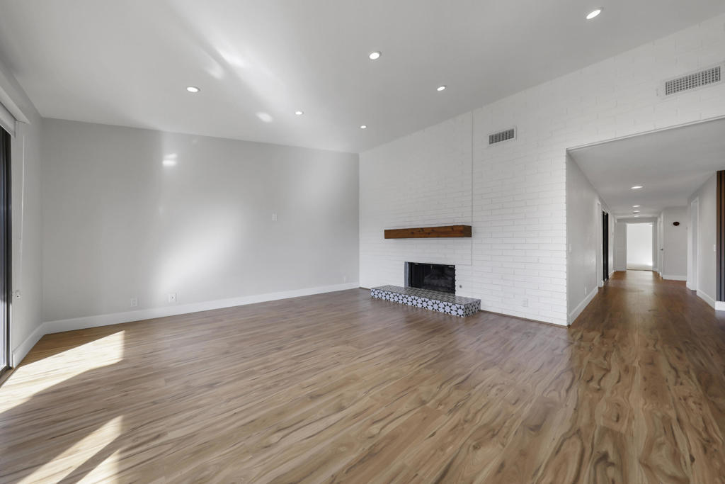 129 Camino Arroyo S