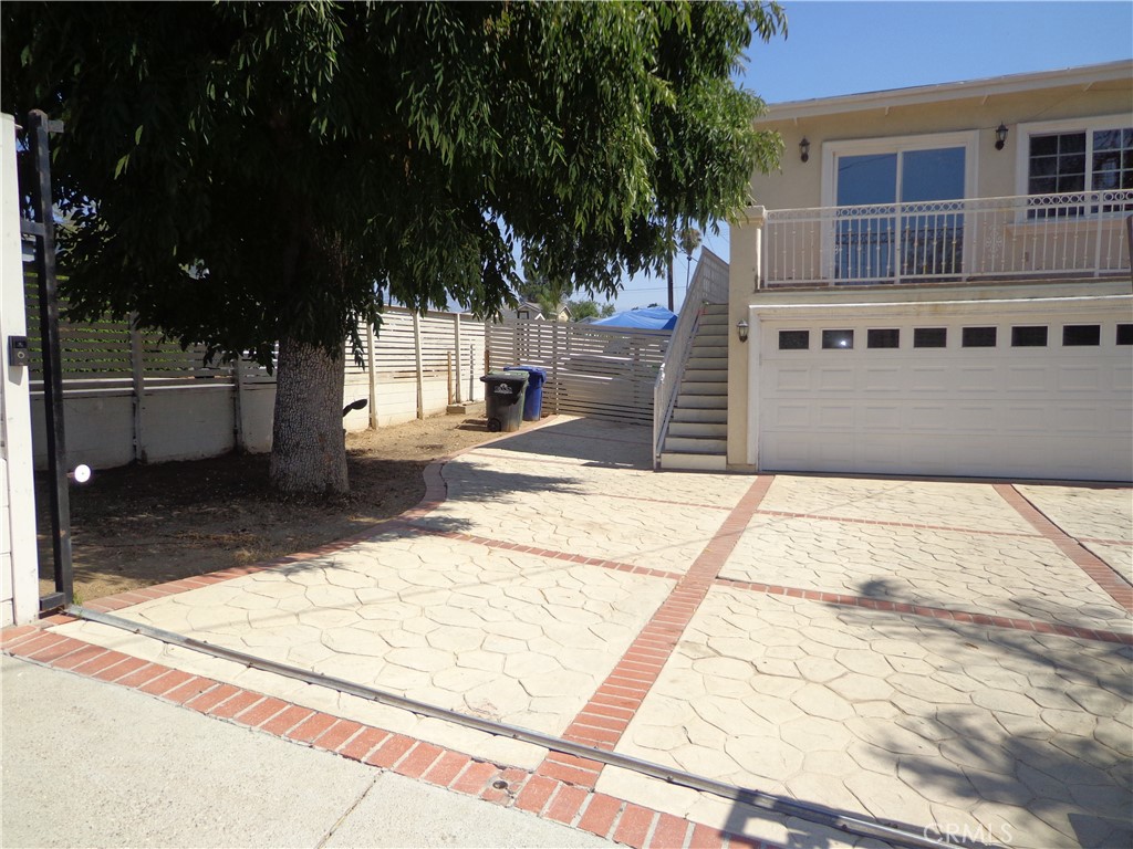 1908 & 1910 Bailey Avenue