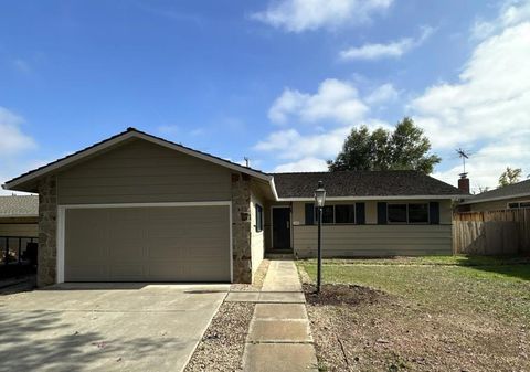 Photo of 1550 Meadowlark Lane, Sunnyvale, CA 94087 (MLS # ML82026372) Photo of 1550 Meadowlark Lane, Sunnyvale, CA 94087 (MLS # ML82026372)