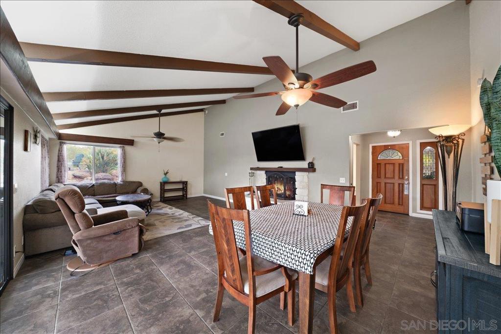 15140 Cool Valley