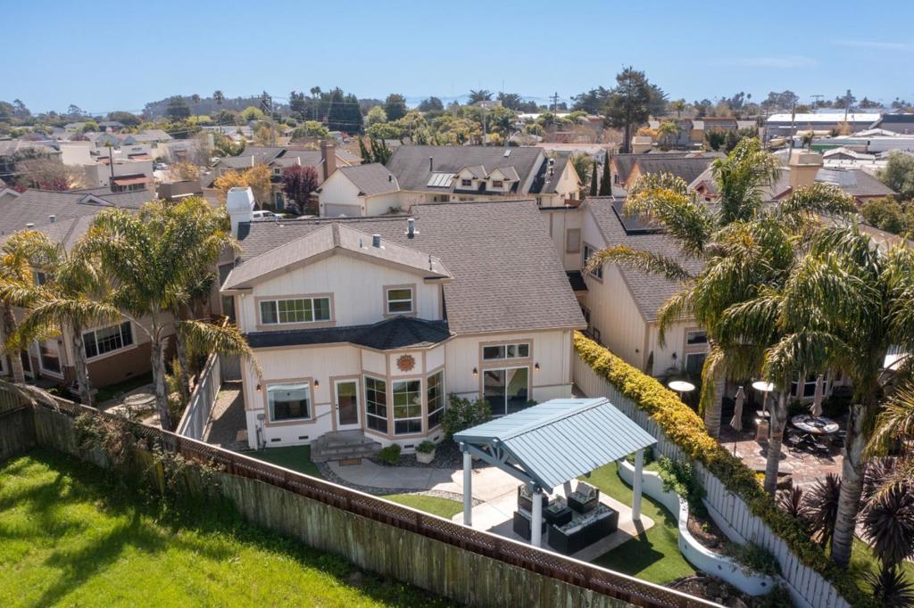 Properties 1 106 Santina Court