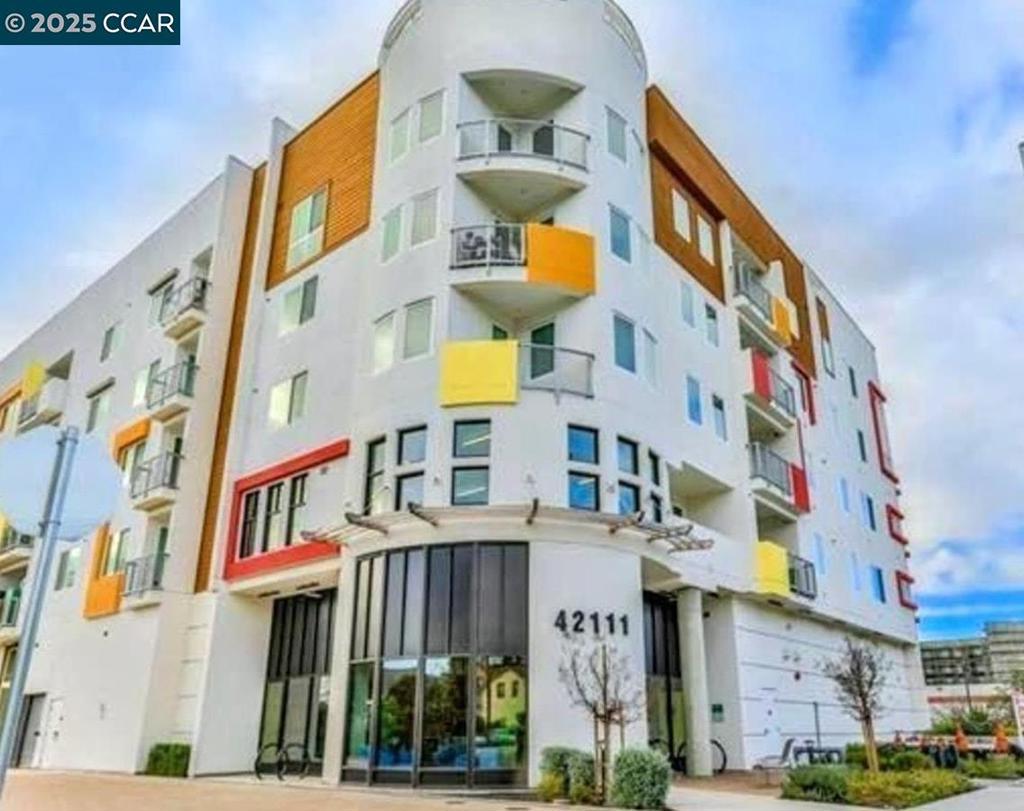**Location, Location, Location!** The highly-rated Irvington School District in Fremont features top-ranked elementary, middle, and high schools nearby. This new condo, built in 2023, offers an ideal location for families seeking excellent educational opportunities. Located on the 4th floor, this corner unit provides breathtaking mountain views and includes 2 bedrooms, 2 bathrooms, 2 parking spaces and a cozy balcony. Conveniently situated near the future Irvington BART station, with a short drive to the Warm Springs BART station, the property is also close to major shopping centers such as 99 Ranch and Osaka Market. Tenants total monthly housing cost is $3875. It is rent of $3,300 plus HOA fee of $575 that grants access to numerous modern amenities, including a large gym and two stackable parking spaces == Monthly $3,875 Apply with RentSpree https://apply.link/EuJAx7g