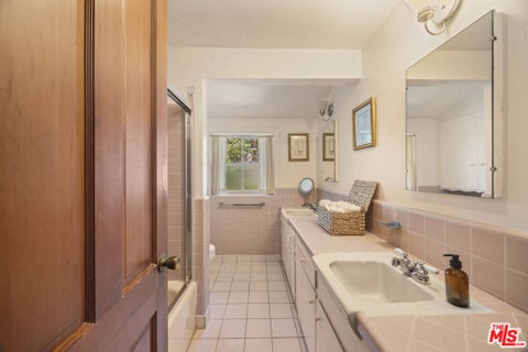 Tiny photo for 14807 Round Valley Drive, Sherman Oaks, CA 91403 (MLS # 26862303)