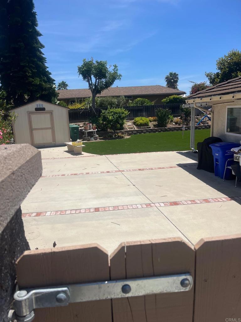 4906 VIA HINTON