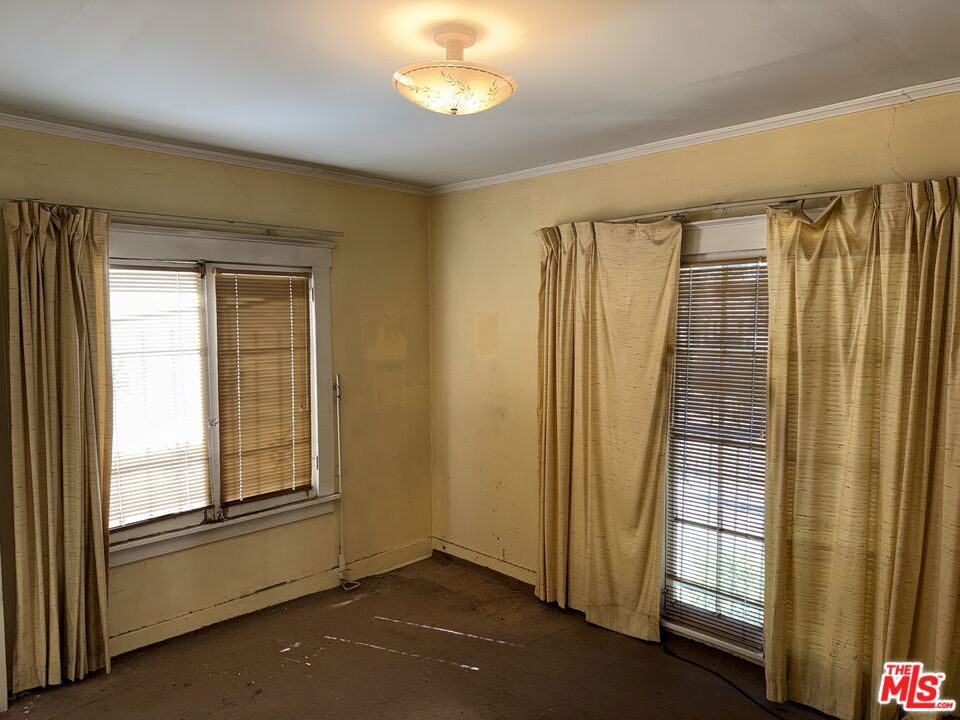 316 N Bronson Avenue