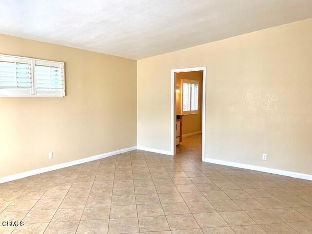 Photo of 1065 Belfast Lane, Ventura, CA 93001 (MLS # V1-33011)